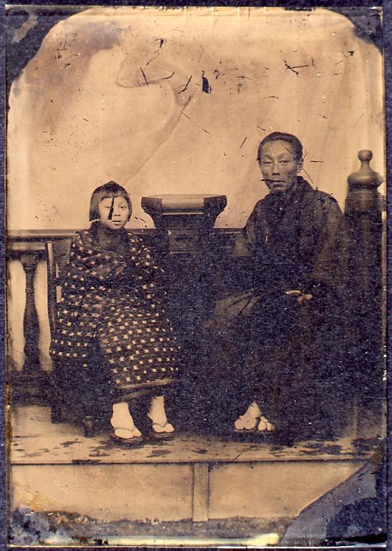 作品画像:男性と少女