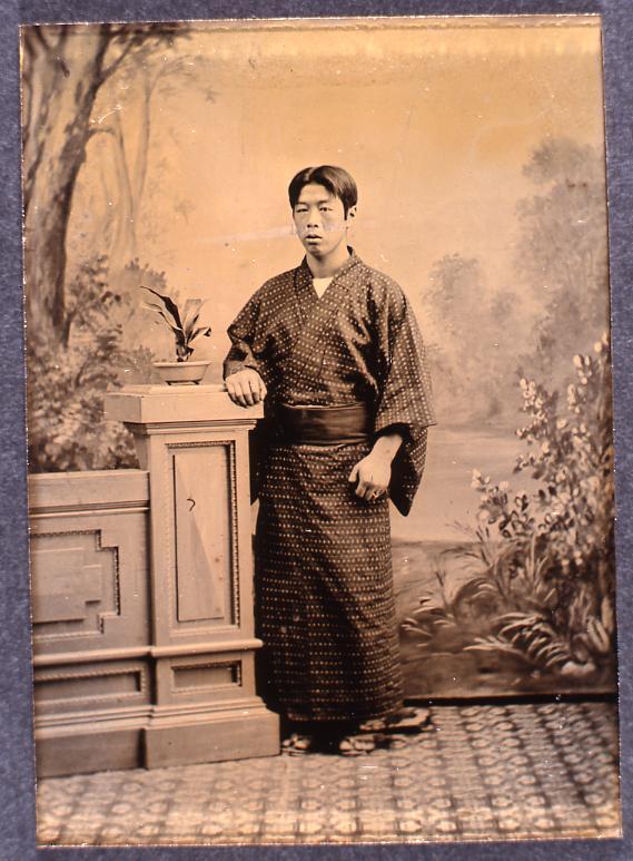 作品画像:男性立像