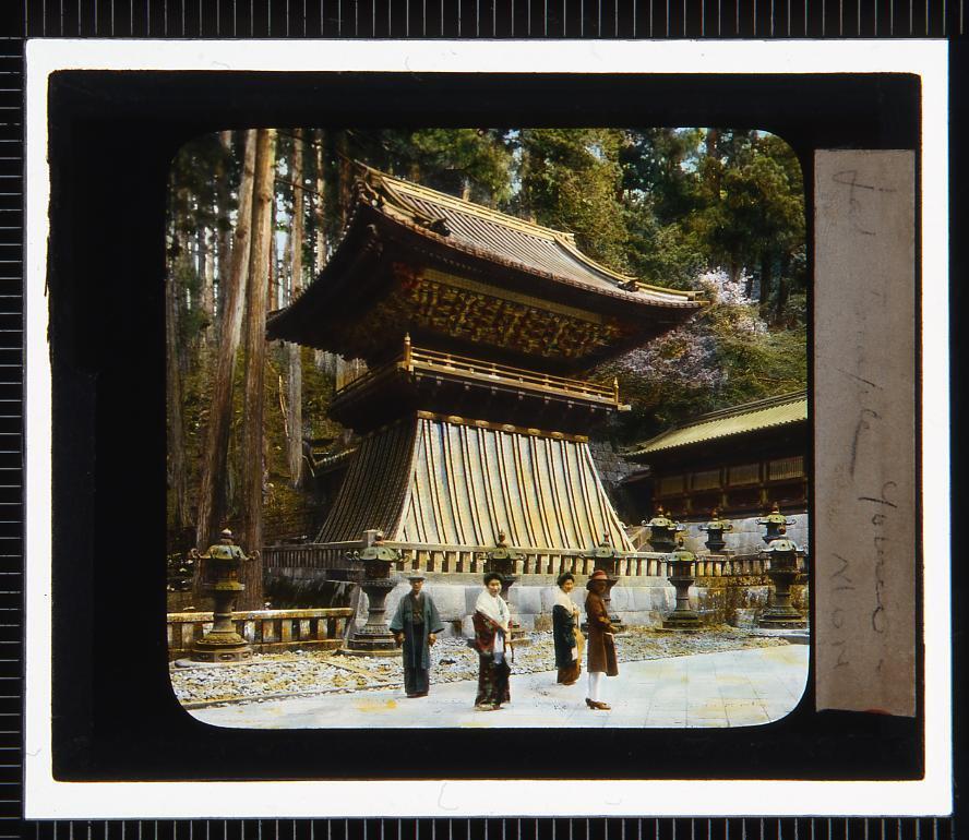 作品画像:日光 東照宮鐘楼(幻燈原板)