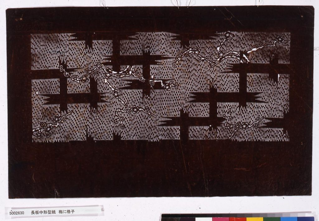 作品画像:長板中形型紙 梅に格子