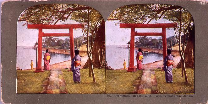作品画像:Hommoku Beach,with Torii,Yokohama,Japan.652