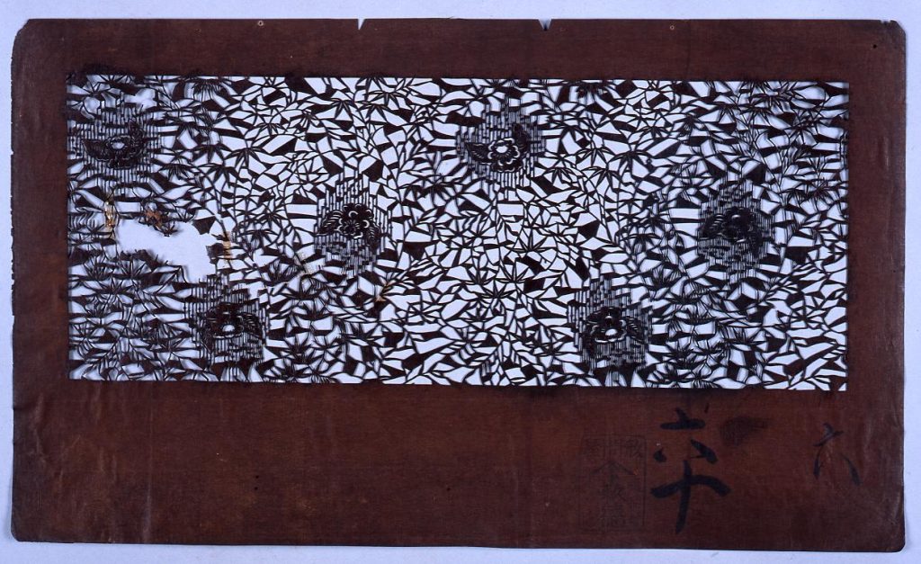 作品画像:長板中形型紙 竹に雀(小判 追掛)