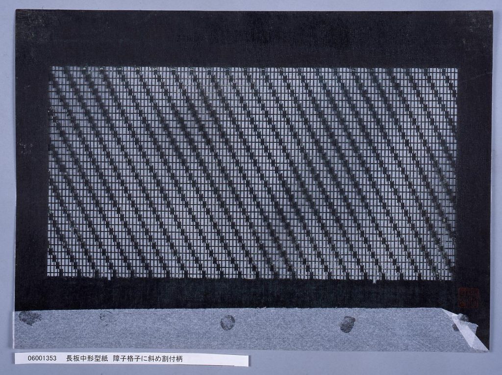 作品画像:長板中形型紙 障子格子に斜め割付柄