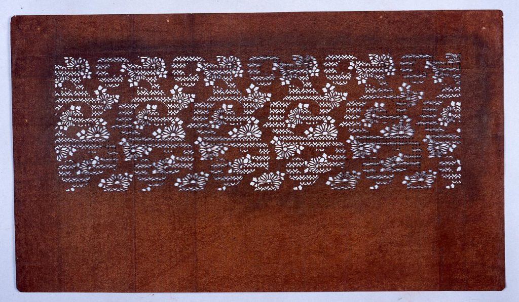 作品画像:長板中形型紙 野菊 (小判 追掛)