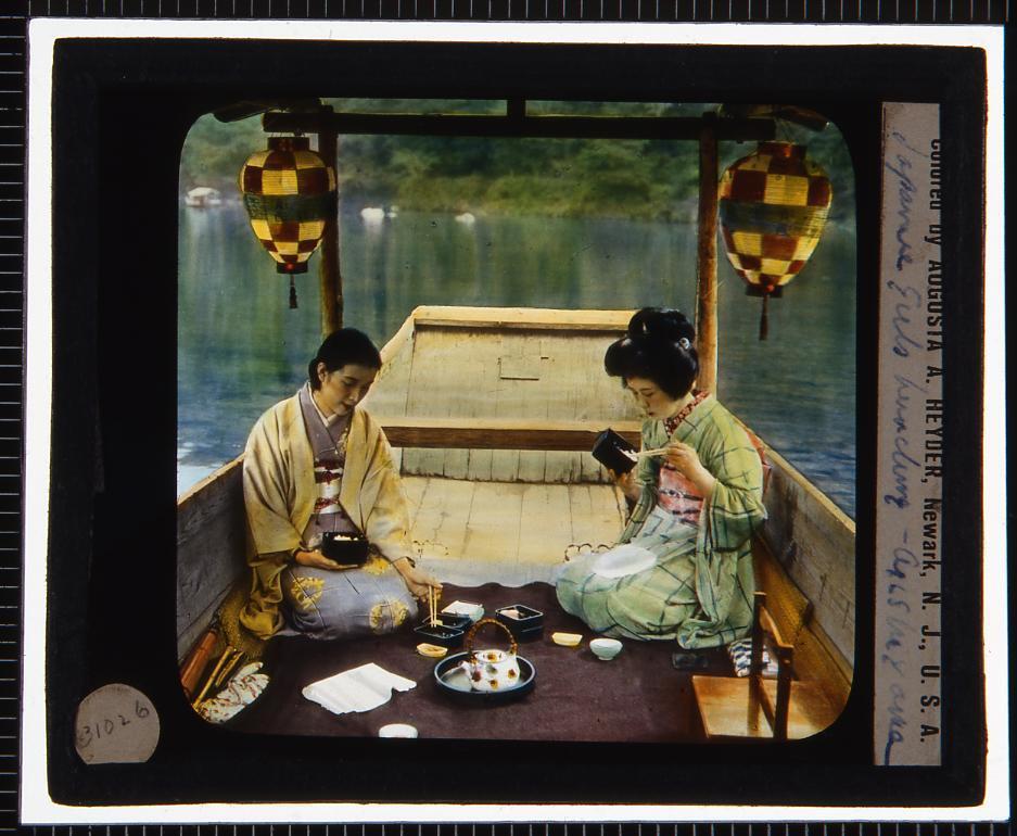 作品画像:京都 嵐山船遊び(幻燈原板)