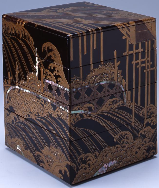 作品画像:流水橋水車文様重箱