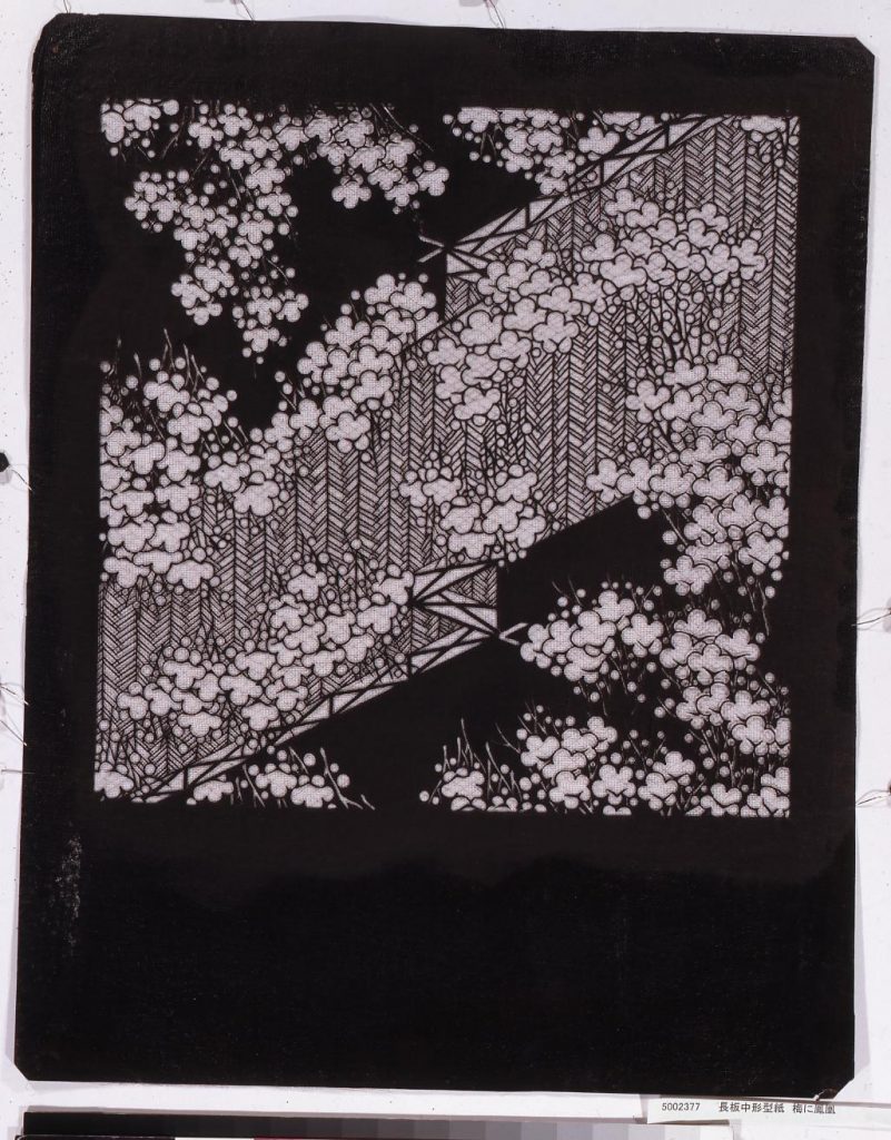 作品画像:長板中形型紙 梅に鳳凰
