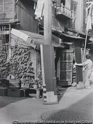 作品画像:はり板のある小路