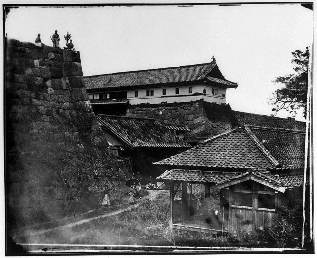 作品画像:旧江戸城写真ガラス原板 上梅林門と二ノ丸喰違門