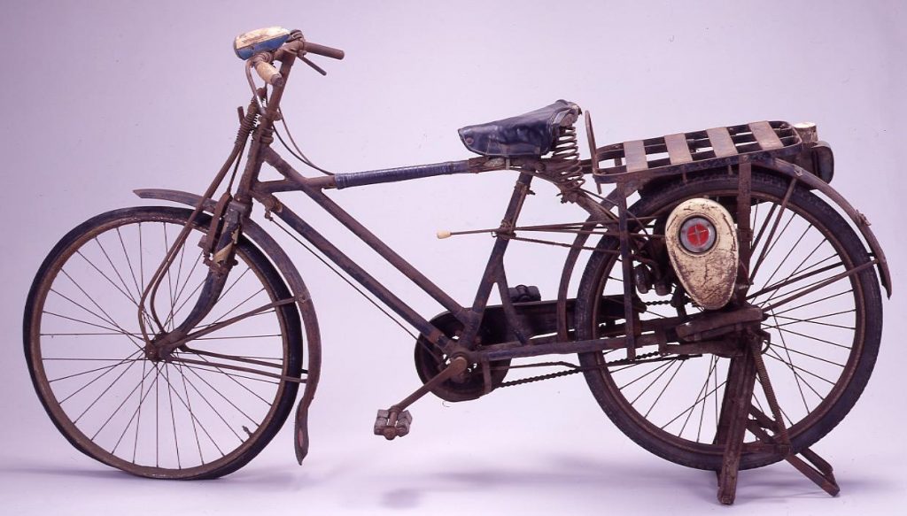 作品画像:原動機付自転車