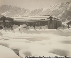 作品画像:雪の学校
