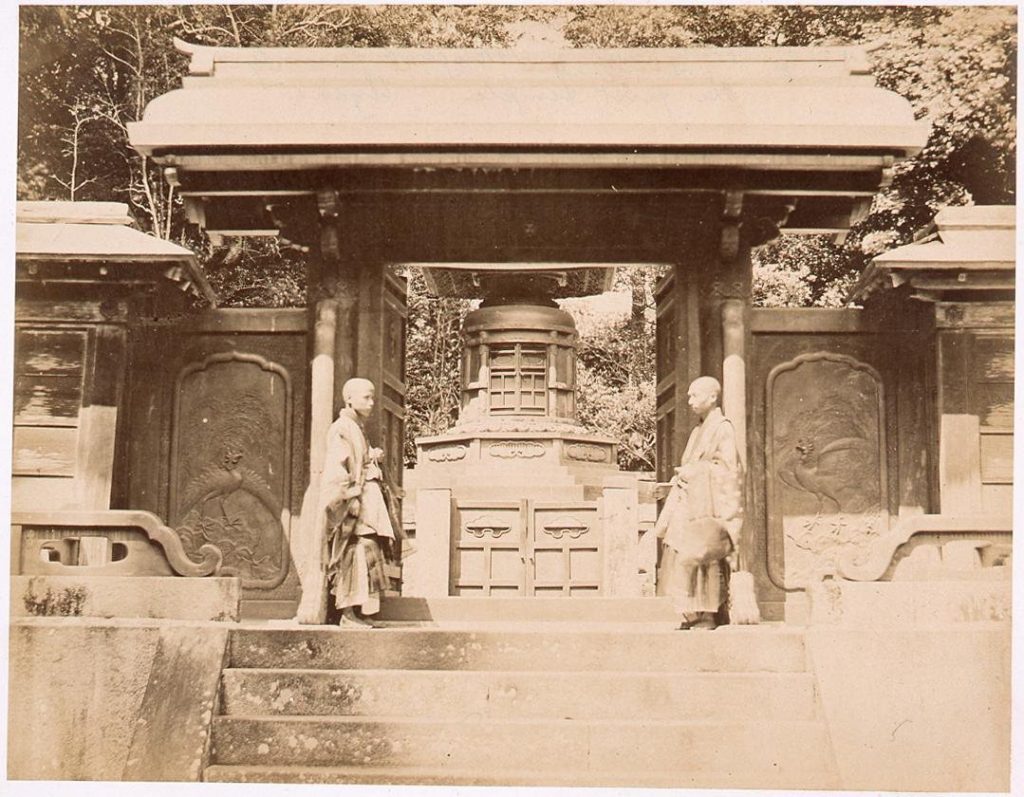 作品画像:寛永寺御表方御霊屋 厳有院中門と宝塔