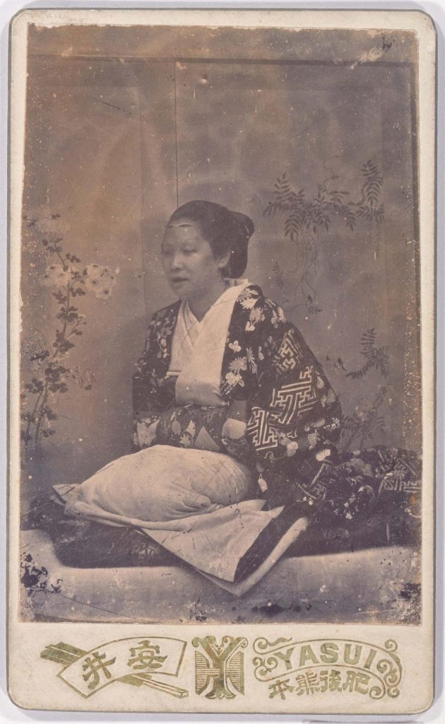 作品画像:美濃大垣藩主戸田氏正公奥方種姫 眉剃・お歯黒