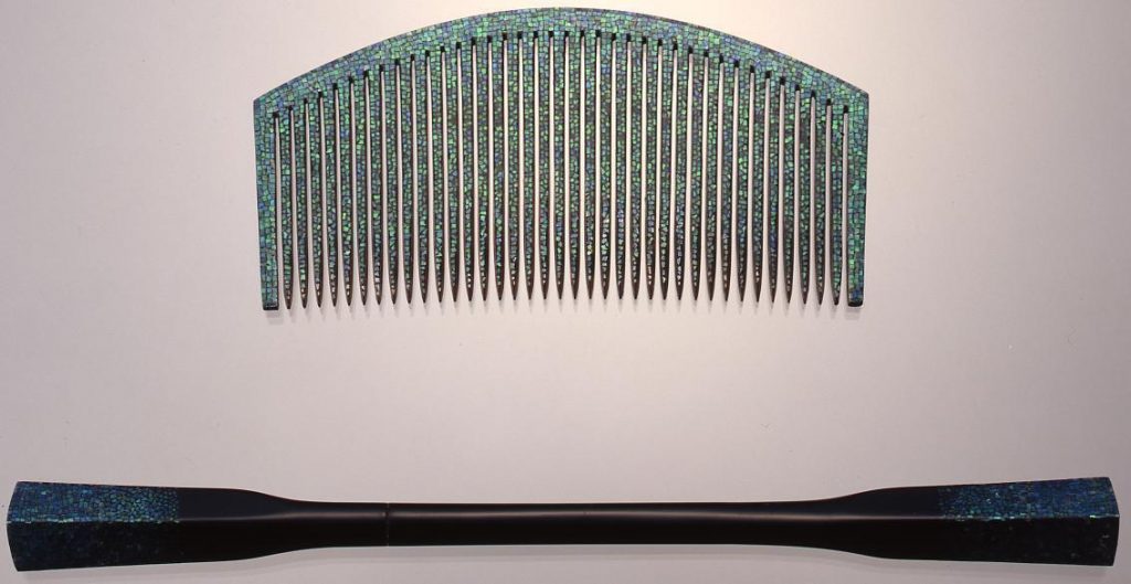 作品画像:鼈甲台貝杣田地櫛・笄