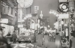 作品画像:(夜の街)