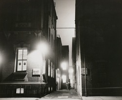 作品画像:(丸の内 仲8号館)