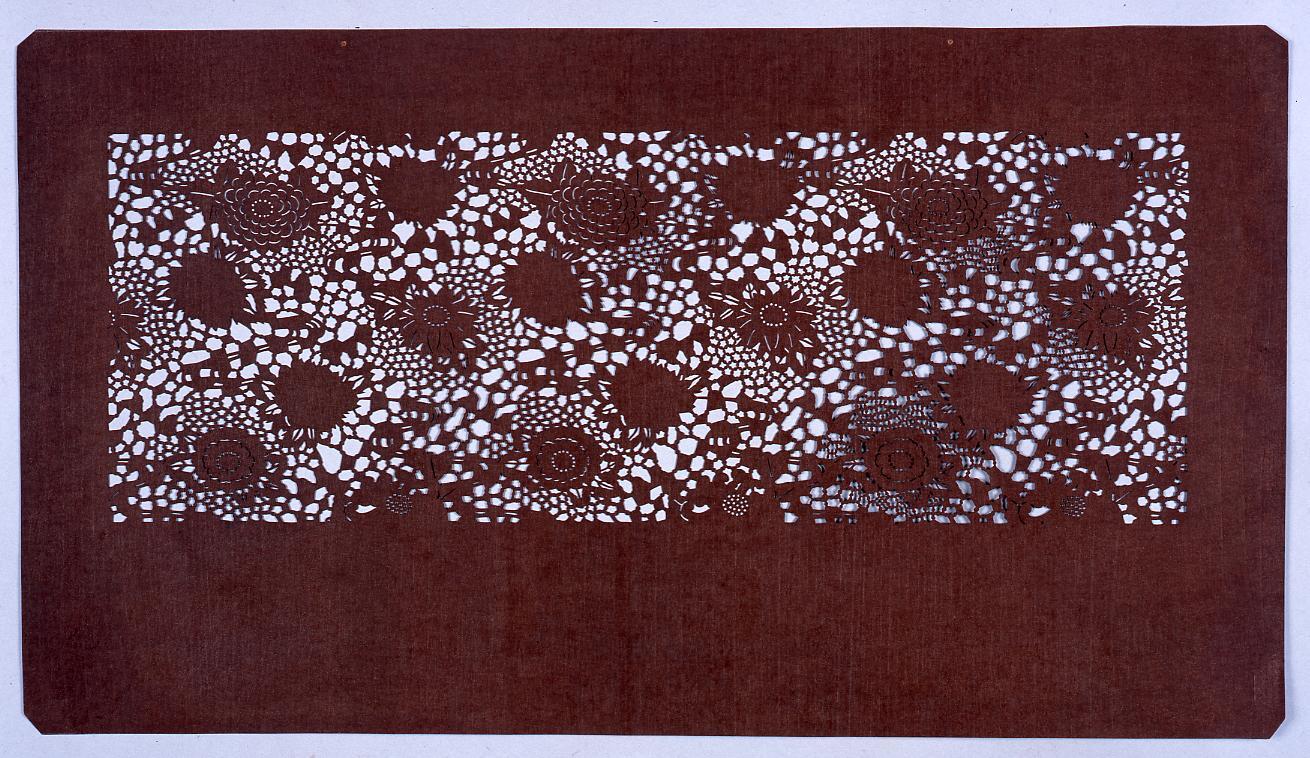 長板中形型紙 菊と流れ (小判 追掛)