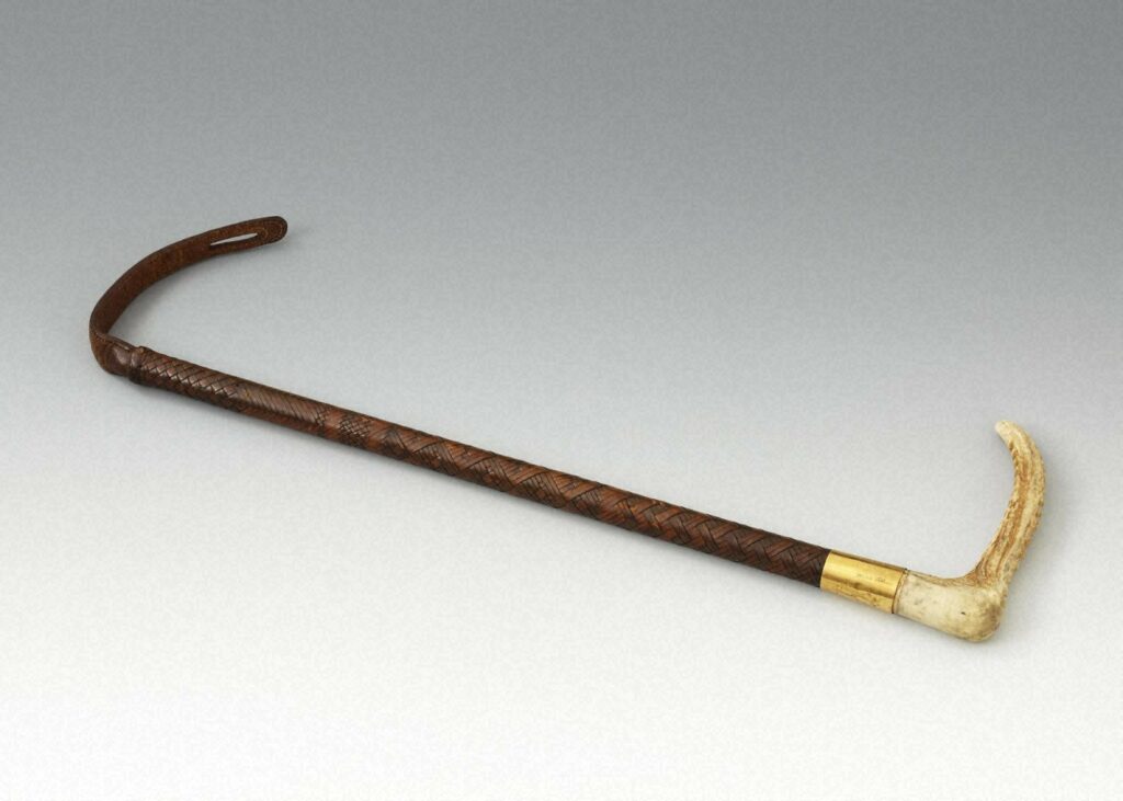 短鞭 | ToMuCo - Tokyo Museum Collection
