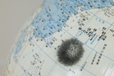 作品画像:砂鉄による台風の模倣
