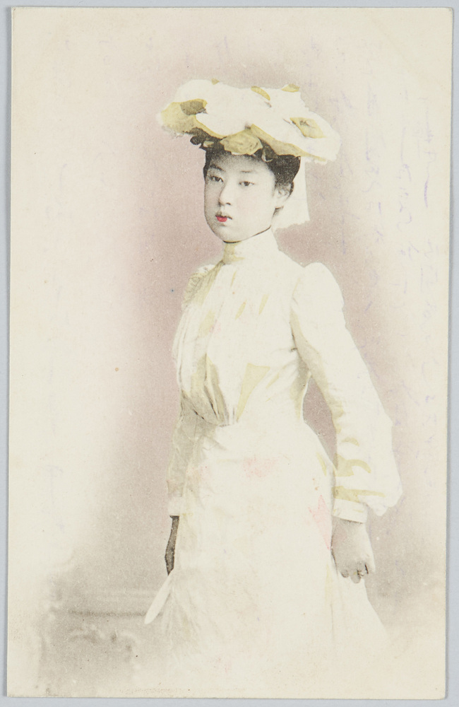 作品画像:洋装女性