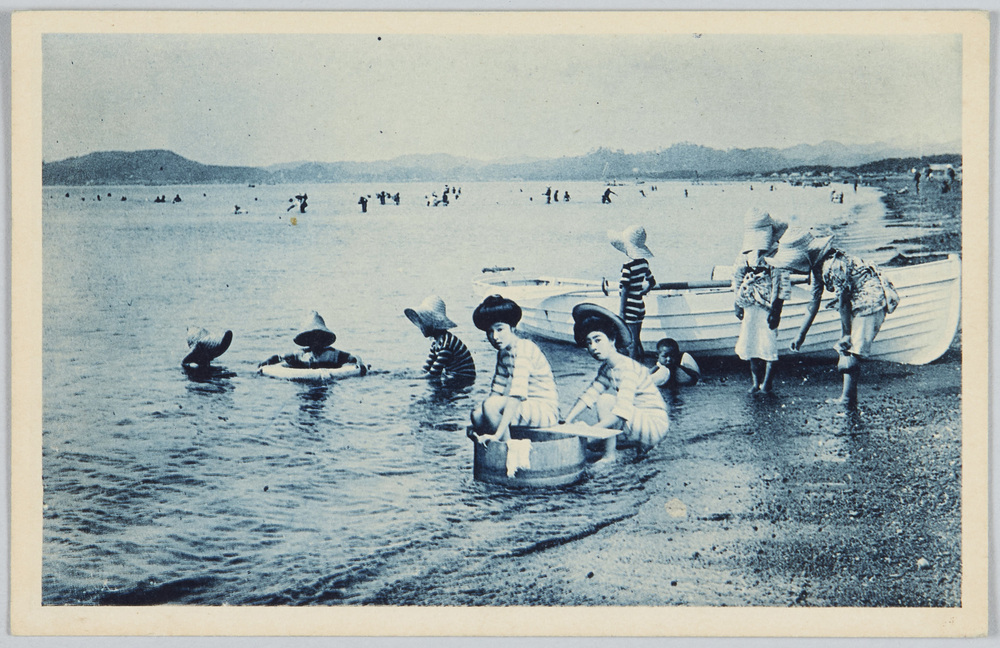 作品画像:海水浴の水着女性 (3)
