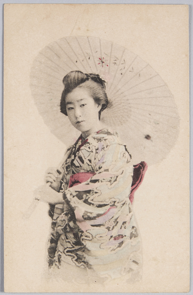 作品画像:和傘を持った和装女性