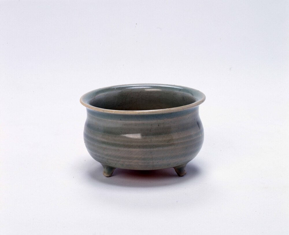 作品画像:青磁香炉