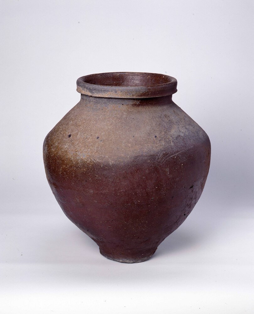 作品画像:焼締陶器甕