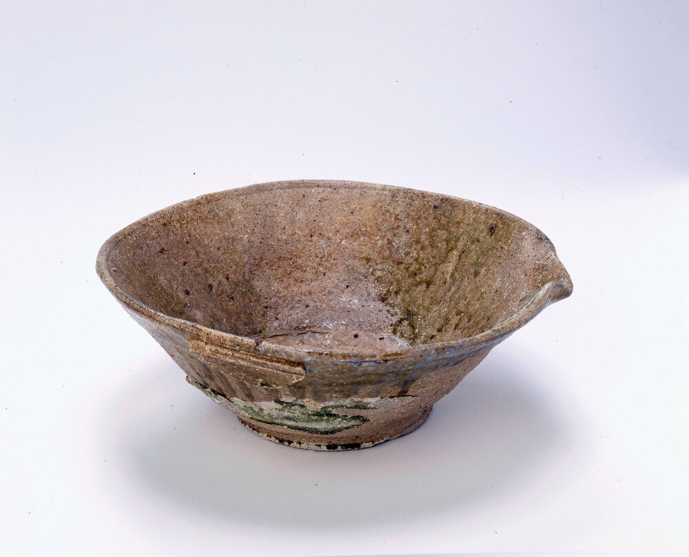 作品画像:焼締陶器片口鉢