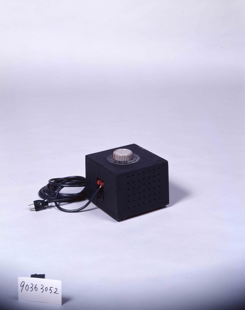 作品画像:電気扇調整器(交流式)