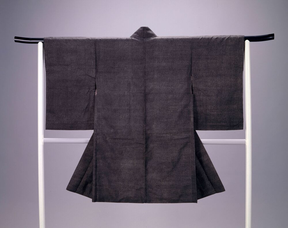 作品画像:江戸小紋地着物他一括資料 羽織 黒絹地渦巻文(裏:白絹織地)