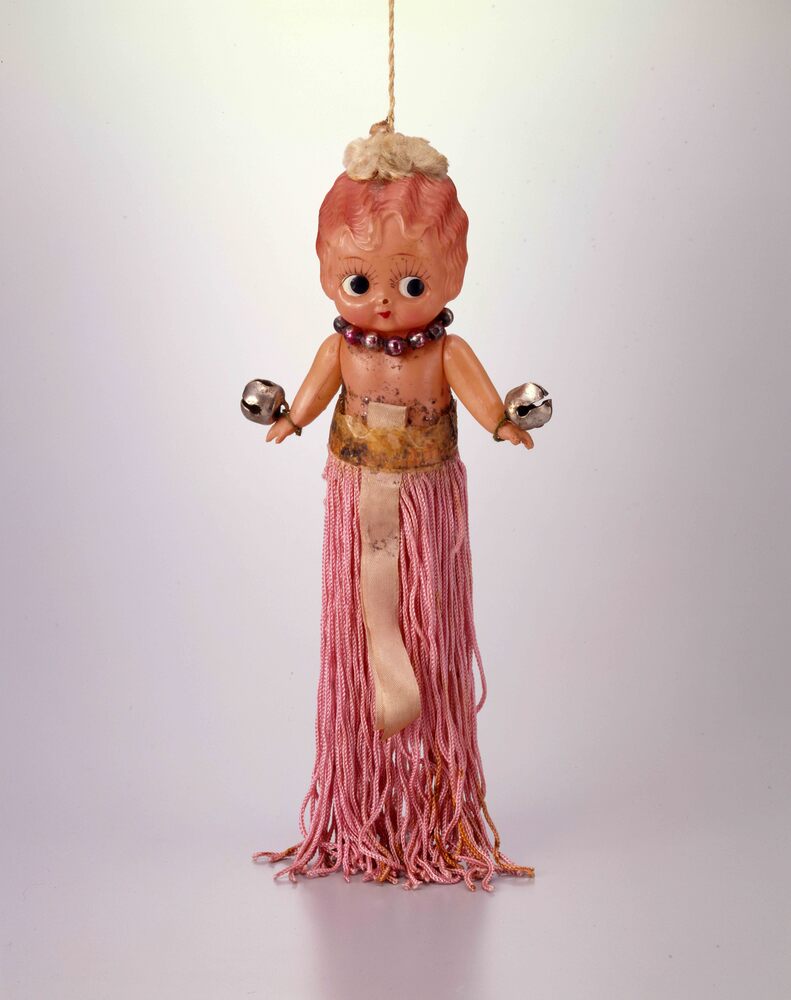 作品画像:セルロイド人形 踊り子風(紐付)