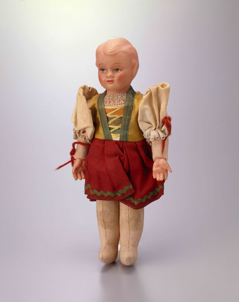 作品画像:セルロイド人形 スウェーデン風女子