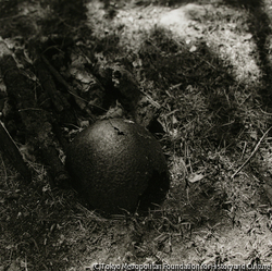 作品画像：日本兵の遺品・鉄カブト