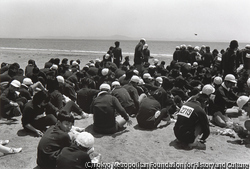 作品画像:中学生遠足、三浦
