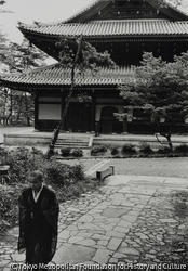 作品画像:谷崎潤一郎『月と狂言師』南禅寺本堂