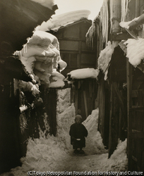 作品画像:(雪国の子ども)