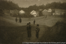 作品画像:たそがれの村