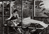 作品画像:黄八丈を織る