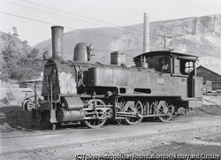 作品画像:形式1440、No. 1444(産業セメント鉄道)、 船尾庫