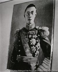 作品画像:満州国皇帝 愛新覚羅溥儀の肖像(吉林省歴史博物館)・新京 1989