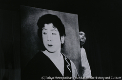 作品画像：土方巽「バラ色ダンス－A LA MAISON DE CIVECAWA－澁澤さんの家の方へ」より