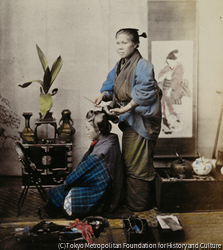 作品画像:髪を結う日本人女性