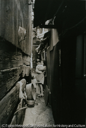 作品画像:せまい路地の生活1