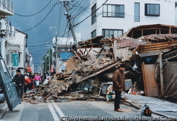 作品画像：当日の兵庫区大火の現場近く3