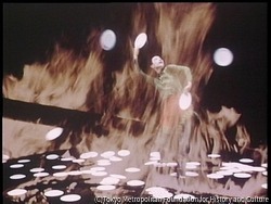作品画像:At Any Place 4:ヨネヤマ・ママコ作「主婦のタンゴ」より
