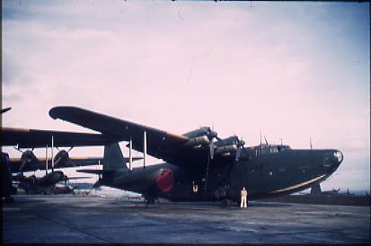 作品画像:横須賀基地の日本軍飛行艇 2