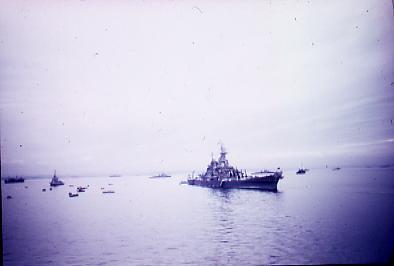 作品画像:降伏文書調印のため東京湾に来た戦艦ミズーリ