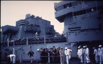 作品画像:ミズーリ艦上のソ連将校たち