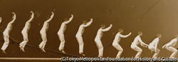作品画像:(着地する男性)